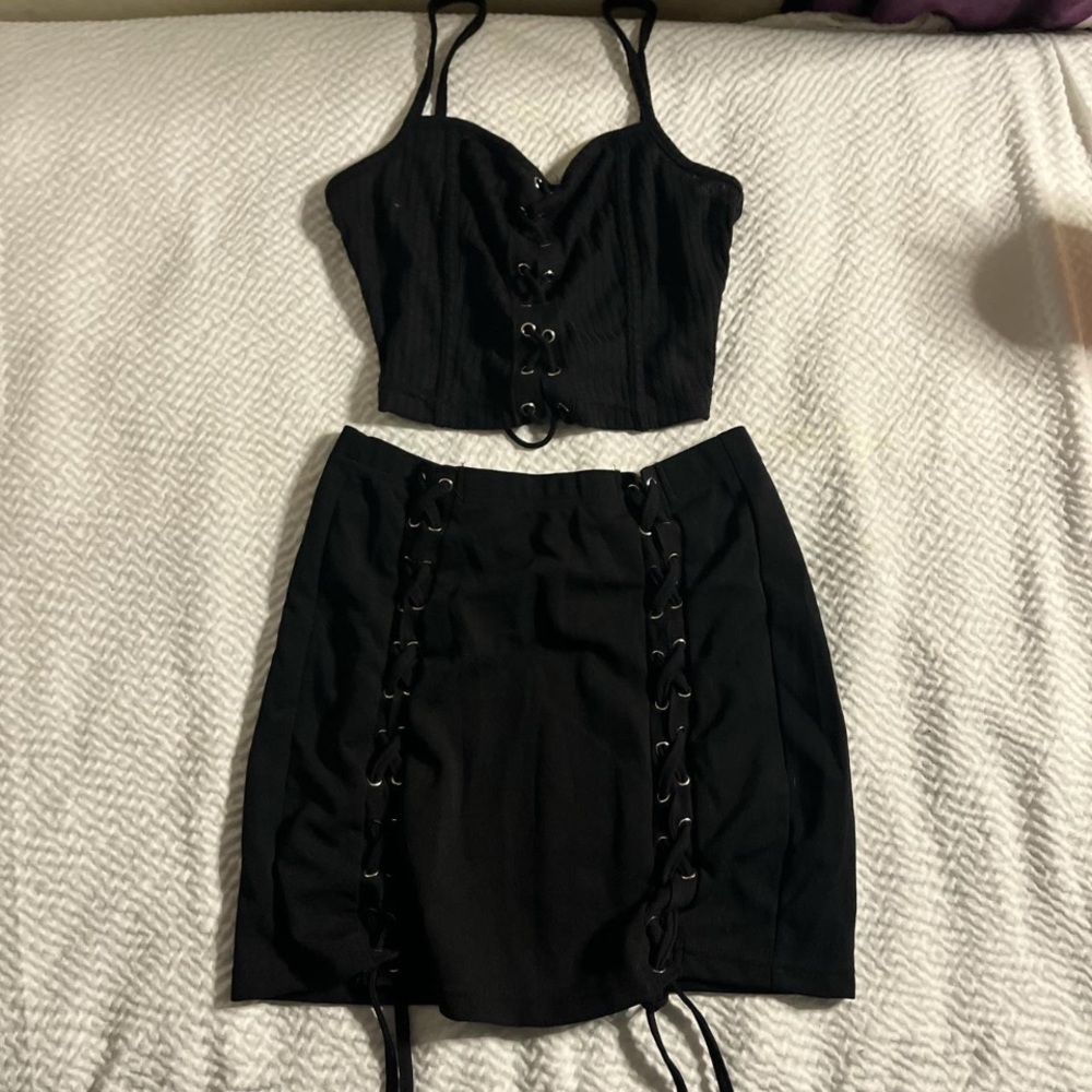 Black Set of 2 Top & Skit Both Size S